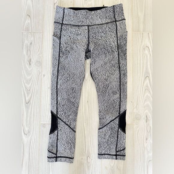 Lululemon pace rival crop 10 power luxtreme spray jacquard Sz 6 - Picture 1 of 7